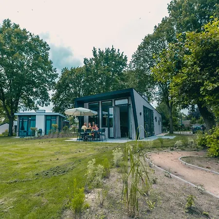 Modern Only 2 Km Of The Efteling Kaatsheuvel